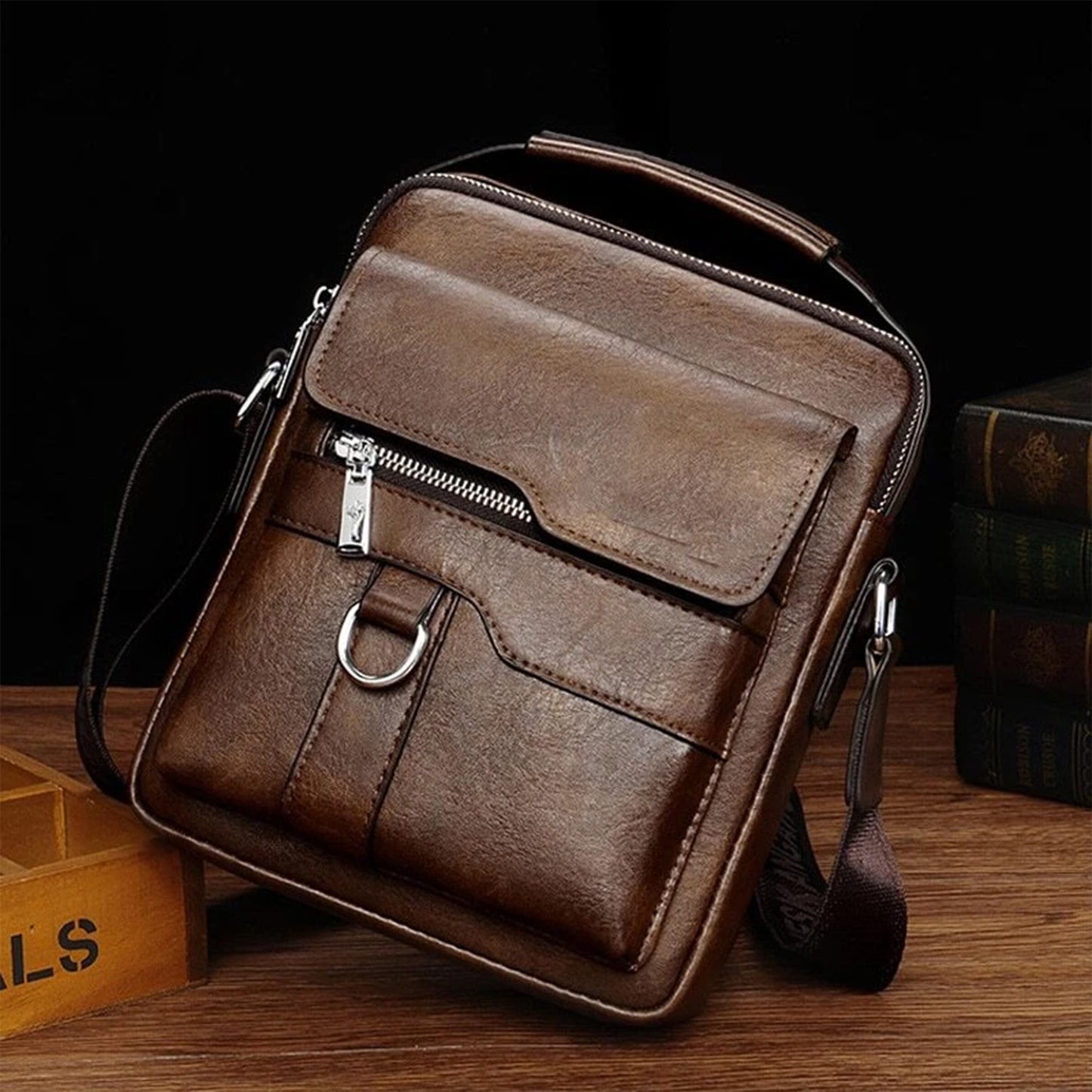 The Redwood - Classic Grain Cross Body Bag