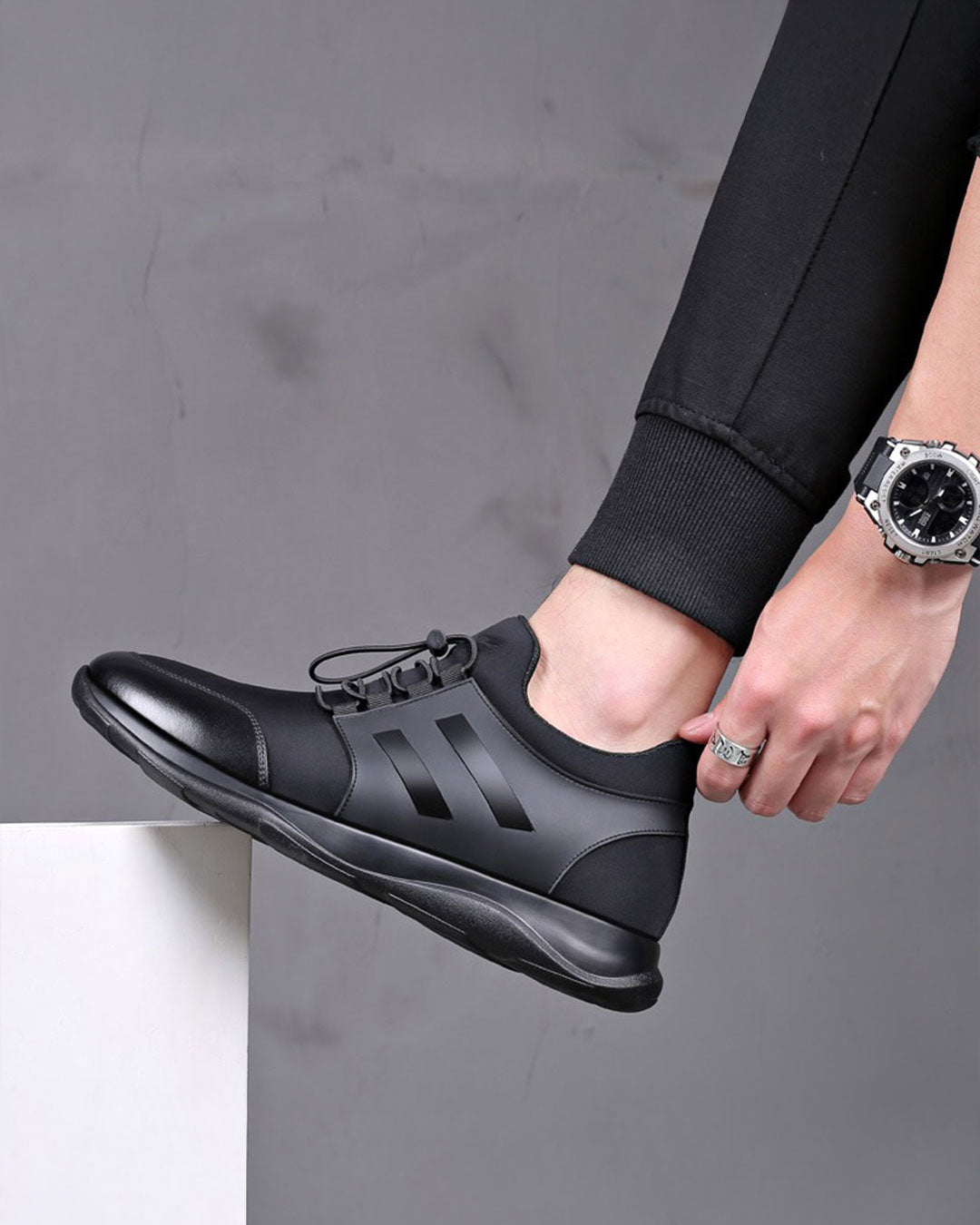 Glide Ultra Comfortable Shoes for Men Black / US 9.5